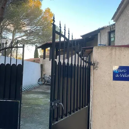 St Raphael Piscine Wifi, Commerces Et A Pieds Apartament *