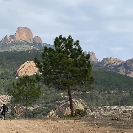 Apartament St Raphael Piscine Wifi, Commerces Et A Pieds *