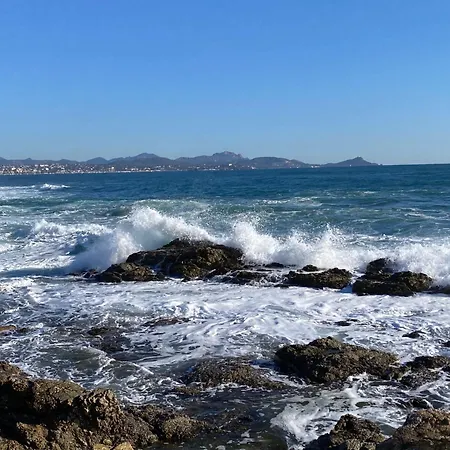 公寓 St Raphael Piscine Wifi, Commerces Et A Pieds